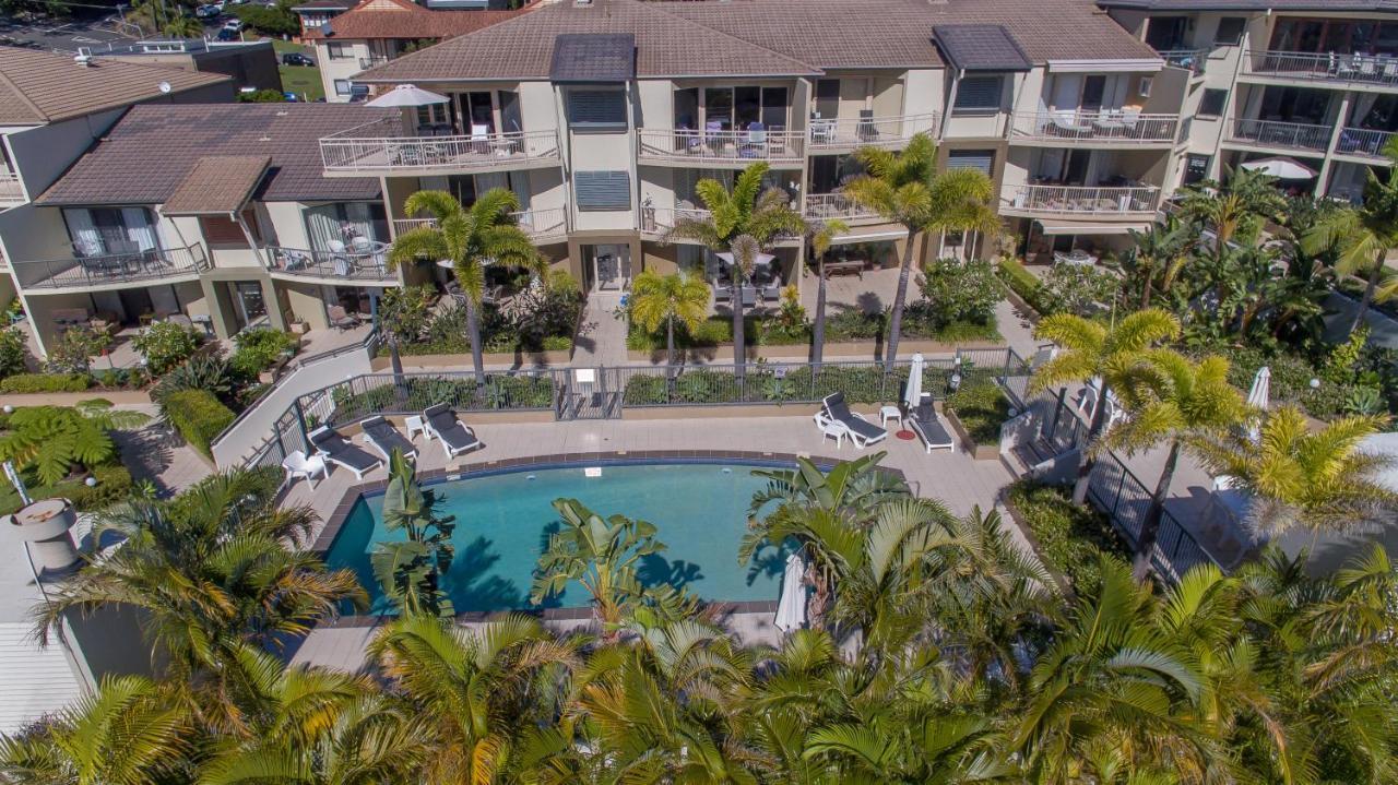 The Village Holiday Apartments At Burleigh Heads Гоулд Коуст Екстериор снимка
