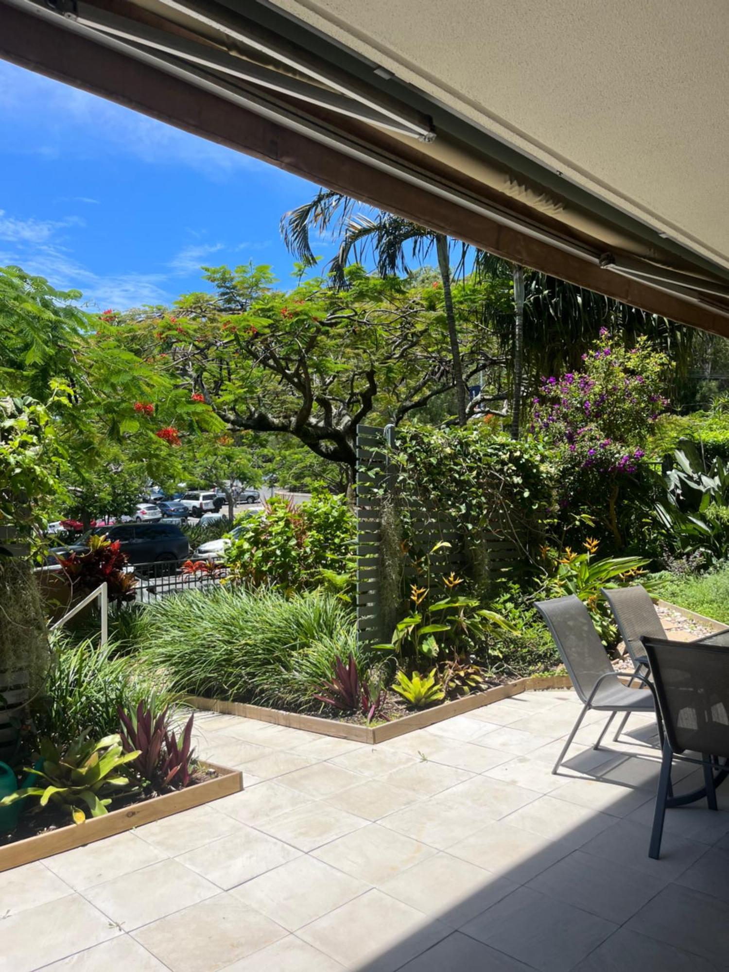 The Village Holiday Apartments At Burleigh Heads Гоулд Коуст Екстериор снимка
